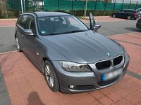 Gebraucht BMW 320 170 PS (125 kW) 2010 Grau Kombi