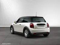 Gebraucht Mini Cooper SE 135 kW (184 PS) 2023 Nanuq white Kleinwagen