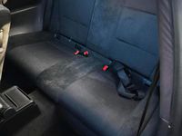 Gebraucht BMW 318 143 PS (105 kW) 2001 Schwarz Kleinwagen