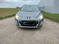 Gebraucht Peugeot 308 Active 156 PS (114 kW) 2011 Grau Kombi