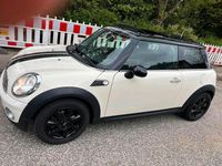 Usata Mini Cooper 120 CV (88 kW) 2009 Bianco Utilitaria