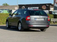 Gebraucht Skoda Octavia 140 PS (102 kW) 2012 Grau Kombi