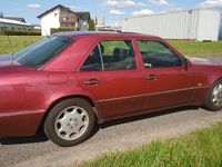 Gebraucht Mercedes E500 326 PS (239 kW) 1992 Rot Limousine