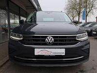 Gebraucht VW Tiguan Life 150 PS (110 kW) 2022 Grau SUV