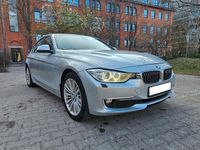 Gebraucht BMW 318 143 PS (105 kW) 2012 Glaciersilber Limousine