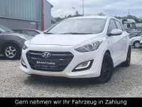 Gebraucht Hyundai i30 Trend 136 PS (100 kW) 2016 Weiß Limousine
