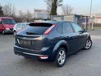 Gebraucht Ford Focus 101 PS (74 kW) 2008 Grau Limousine