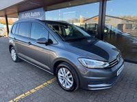 Gebraucht VW Touran Comfortline 150 PS (110 kW) 2018 Grau Van / Kleinbus