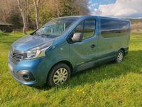 Second-hand Renault Trafic 130 CP (95 kW) 2017 Albastru Monovolum