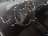 Gebraucht Peugeot 206 60 PS (44 kW) 2012 Weiß Limousine