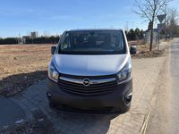 Gebraucht Opel Vivaro 96 PS (70 kW) 2018 Silber Van / Kleinbus