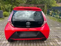 Gebraucht Toyota Aygo 69 PS (50 kW) 2016 Rot Kleinwagen