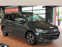 Gebraucht VW Touran Highline 150 PS (110 kW) 2020 Grau Van / Kleinbus