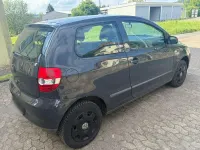 Używany VW Fox 54 KM (39 kW) 2006 Szary Hatchback