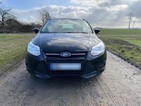Gebraucht Ford Focus 95 PS (69 kW) 2013 Schwarz Kombi