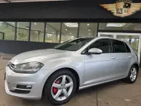 Używany VW Golf VII Highline 230 KM (169 kW) 2014 Srebrny Sedan/Limuzyna