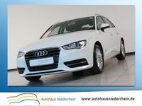 Gebraucht Audi A3 Attraction 150 PS (110 kW) 2014 Weiß metallic Limousine