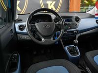 Gebraucht Hyundai i10 Comfort 67 PS (49 kW) 2015 Blau Kleinwagen