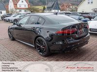 Gebraucht Jaguar XE R-Dynamic 250 PS (183 kW) 2021 Santorini black Limousine