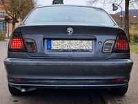 Gebraucht BMW 320 136 PS (100 kW) 2001 Grau Limousine
