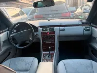 Gebraucht Mercedes E280 204 PS (150 kW) 1998 Blau Limousine