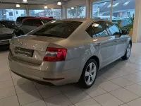 Gebraucht Skoda Octavia Ambition 116 PS (85 kW) 2019 Beige Limousine