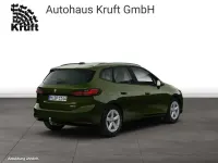 Gebraucht BMW 220 Active Tourer 170 PS (125 kW) 2025 Grün Van / Kleinbus