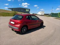 Gebraucht Peugeot 207 90 PS (66 kW) 2008 Rot Kleinwagen