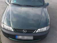 Gebraucht Opel Vectra 100 PS (73 kW) 1999 Grün Limousine