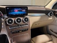 Gebraucht Mercedes GLC300e 320 PS (235 kW) 2021