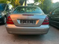 Gebraucht Mercedes E270 177 PS (130 kW) 2003 Silber Limousine