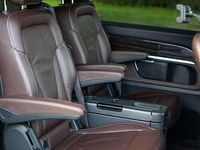 Gebraucht Mercedes V250 Avantgarde Edition 190 PS (139 kW) 2016 Braun Van / Kleinbus