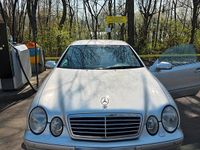 Gebraucht Mercedes CLK230 197 PS (144 kW) 2003 Silber Coupé