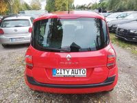 Gebraucht Renault Modus Avantage 75 PS (55 kW) 2009 Rot Van / Kleinbus