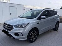 Gebraucht Ford Kuga ST-Line 150 PS (110 kW) 2019 Silber SUV