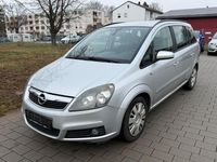 Gebraucht Opel Zafira Edition 150 PS (110 kW) 2007 Starsilber/silver iii Van / Kleinbus