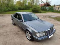 Gebraucht Mercedes E300 220 PS (161 kW) 1992 Grau Limousine