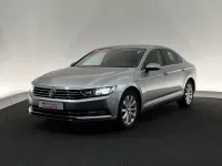 Gebraucht VW Passat Highline 150 PS (110 kW) 2018 Silber Limousine