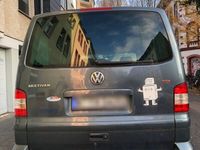 gebraucht VW Multivan T5- muss aktuell repariert werden