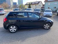 Gebraucht Kia Ceed EX 109 PS (80 kW) 2009 Schwarz Kleinwagen