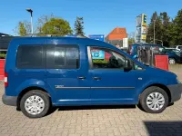 Gebraucht VW Caddy Team 109 PS (80 kW) 2010 Blau Van / Kleinbus