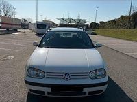 Gebraucht VW Golf IV 90 PS (66 kW) 2000 Weiß Limousine