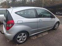 Gebraucht Mercedes A200 136 PS (100 kW) 2009 Silber Limousine