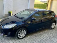 Usata Ford Focus Ambiente 105 CV (77 kW) 2011 Nero Berlina