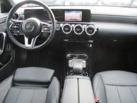Gebraucht Mercedes CLA200 150 PS (110 kW) 2022 Schwarz Limousine