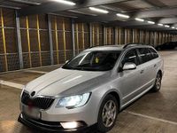 Gebraucht Skoda Superb 170 PS (125 kW) 2013 Silber Kombi