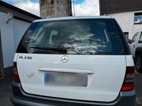 Gebraucht Mercedes ML230 150 PS (110 kW) 1999 Weiß SUV