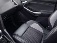 Gebraucht Ford Focus ST 250 PS (183 kW) 2015 Weiß Limousine