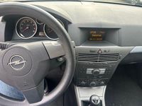 Gebraucht Opel Astra Edition 105 PS (77 kW) 2005 Silber Limousine