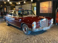 Gebraucht Mercedes 300 250 PS (183 kW) 1972 Rot Limousine